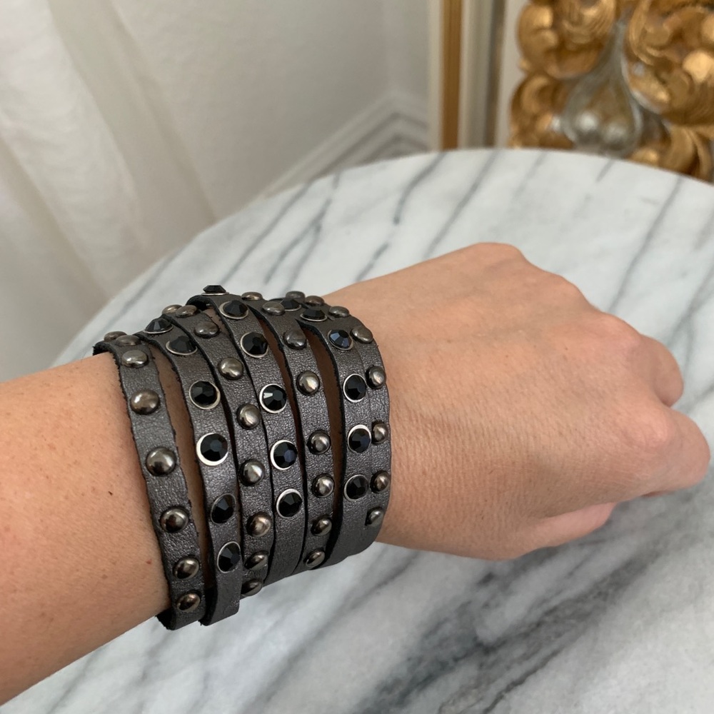 Soft Leather 7 Strand Rock Beaded Bracelet
Silver